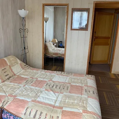 Jacobins Проживание в семье